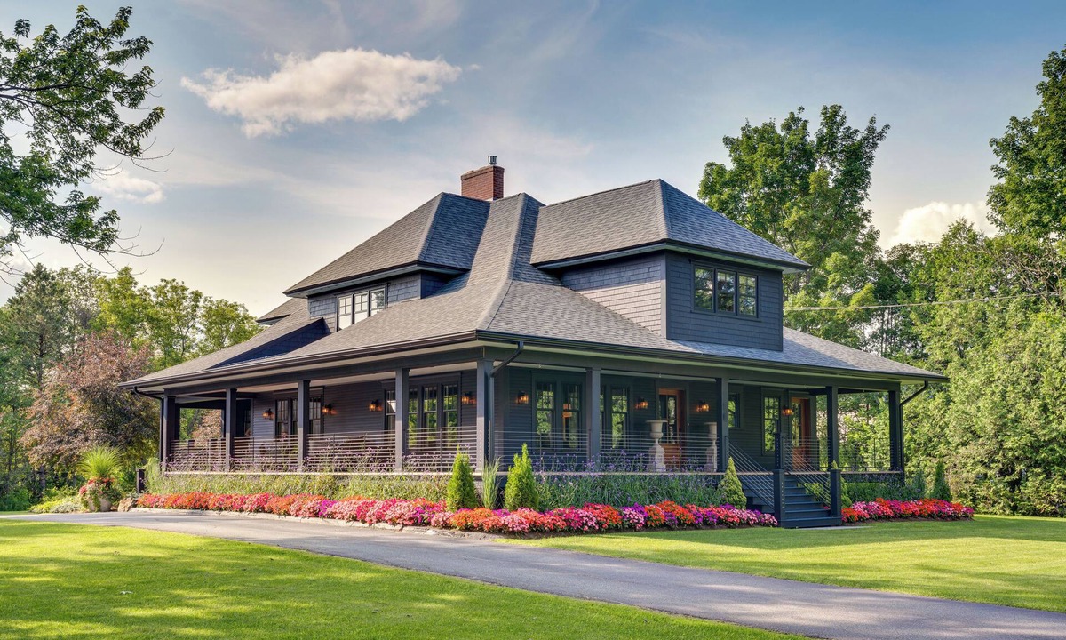 Derby Center House | Upscale Arts + Crafts Bungalow w/Yard, Pool!