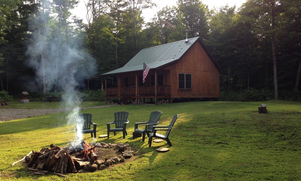Dalton Cabin | Upscale Cozy Cabin in the Woods, LETCHWORTH, Stony Brook Parks, Wineries