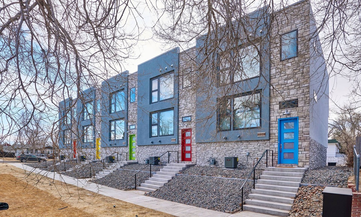 Cheyenne House | Upscale Downtown Townhome!