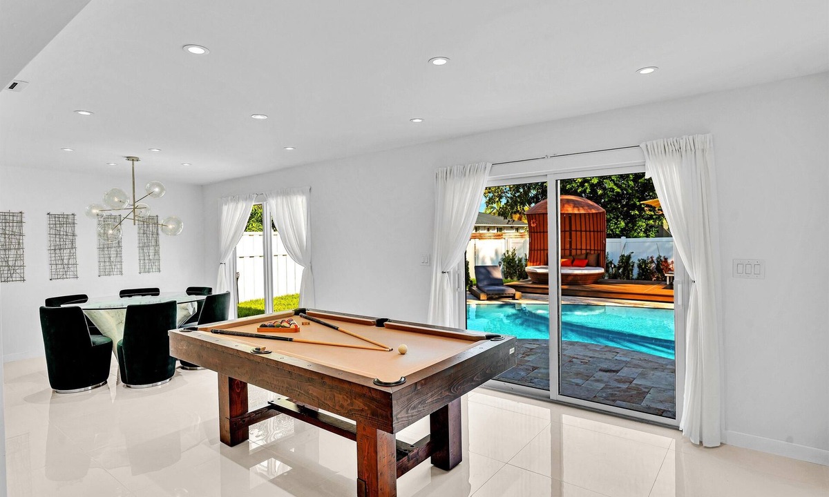 Hollywood Hills House | Upscale Hollywood Oasis | Heated Pool & Fire Pit