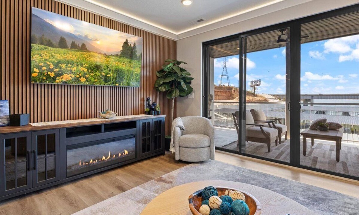 Osage Beach Condo | Upscale Lakeside Condo With Extraordinary Amenities at Topsider in Osage Beach 19mm