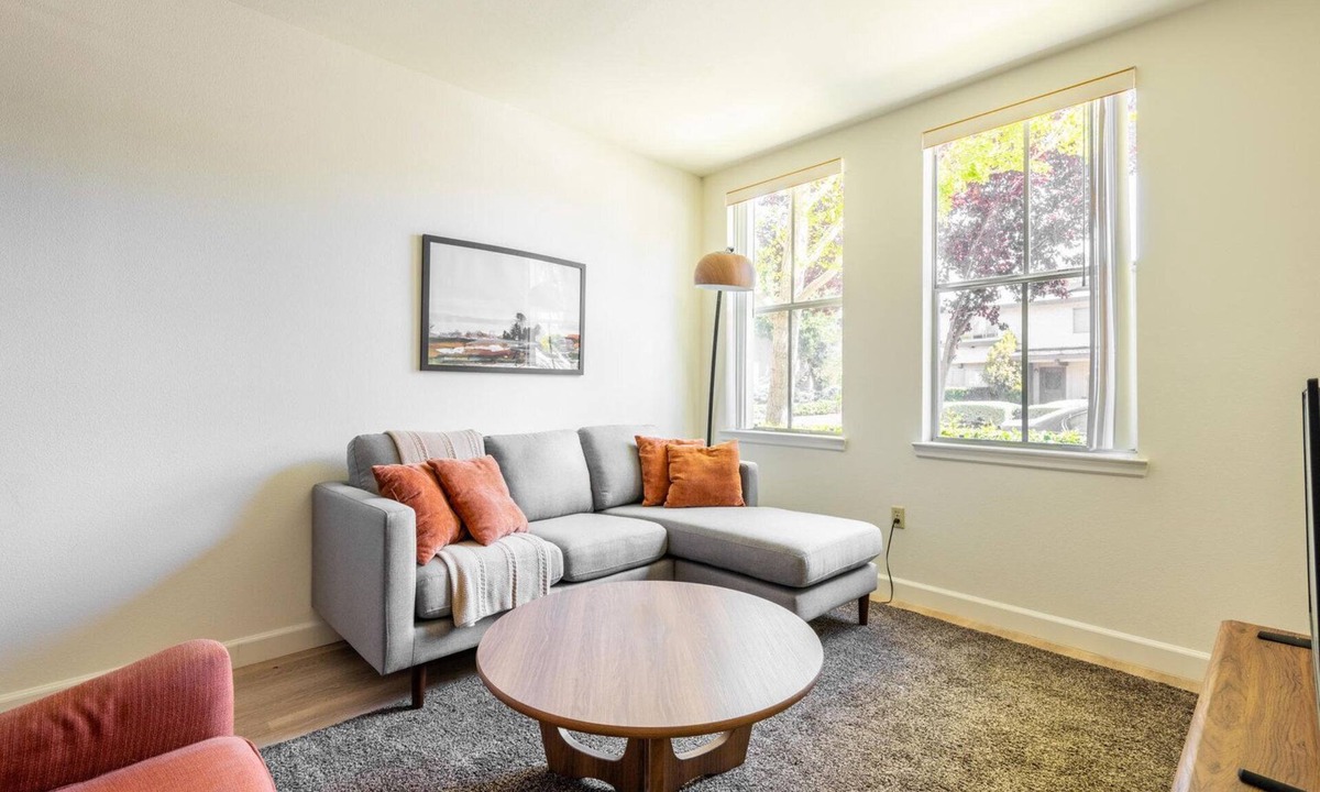 Mountain View Apartment | Upscale Mountain View 2BR w/Pool & Courtyard, nr Shops, by Blueground