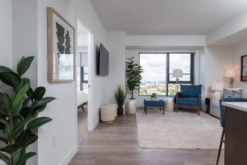 Central Square Apartment | Upscale Penthouse near MIT Harvard Central Square