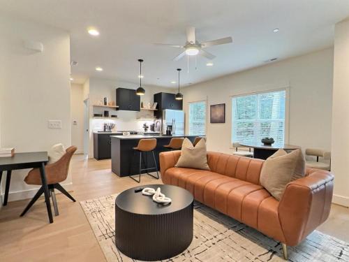 Forest Park Apartment | Upscale Stay, Free Parking, Walk to Eats and Parks