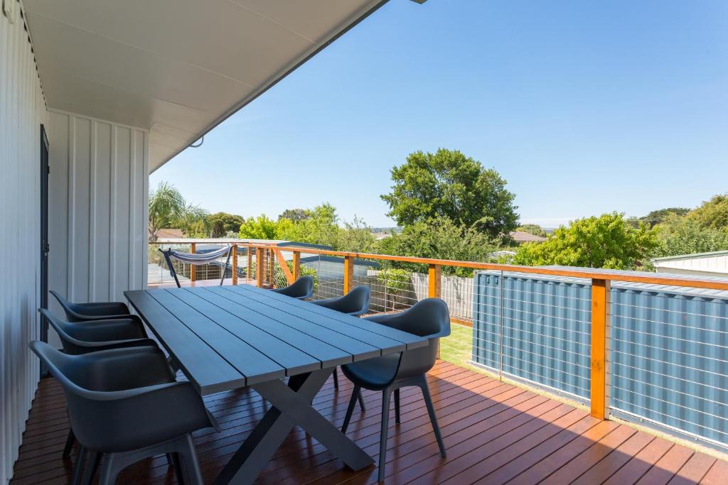 Dromana Apartment | Upstairs Cottage On Beachurst