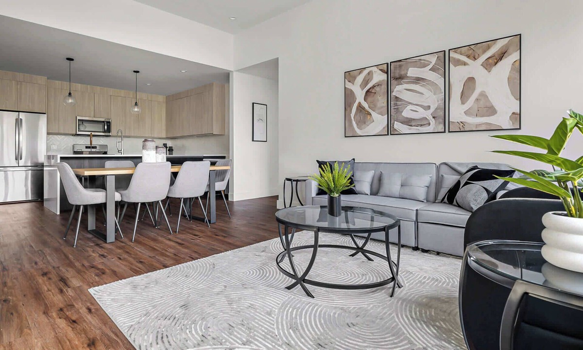 West Congress Apartment | Upstay: Modern & Pet-friendly 2BR Home near SoCo