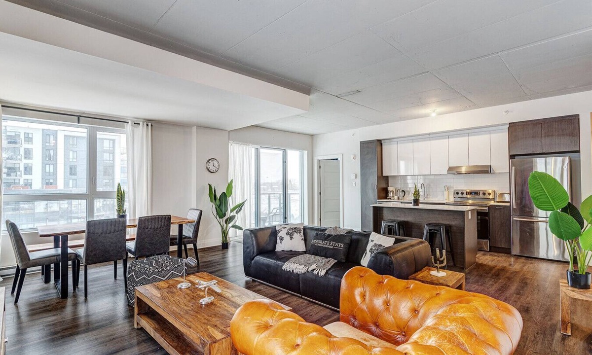 Laval Apartment | Urban 2BR Escape In-suite Laundry and Terrace