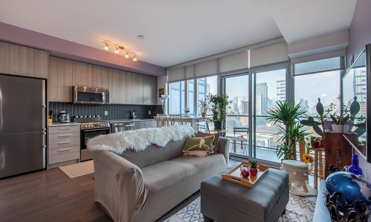 Old Town House | Urban Bohemian Suite with Relaxing City Views