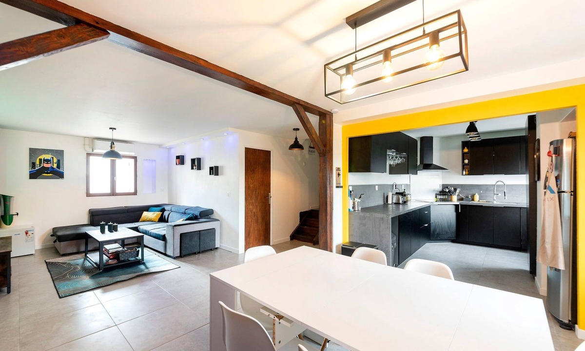 Bretigny-sur-Orge Apartment | Urban Comics - Appt climatisé 10p proche de Paris