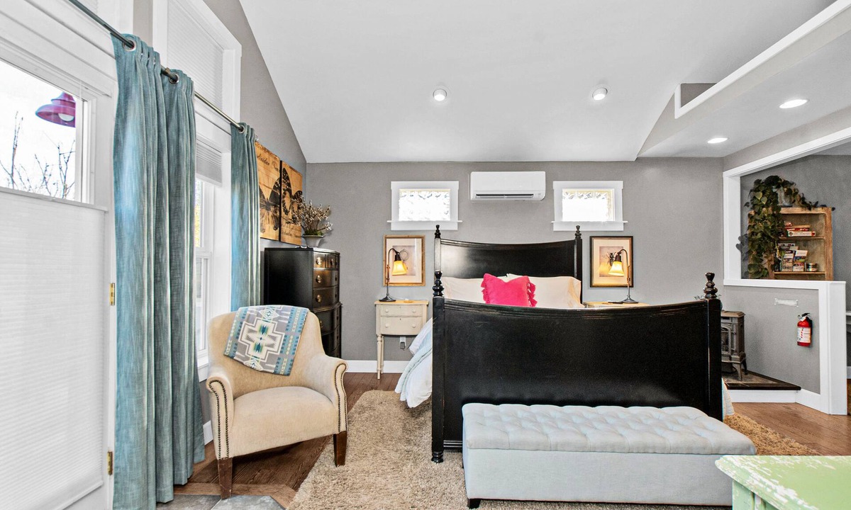 Olympia Apartment | Urban Cottage Suite