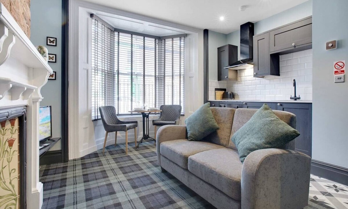 Hartlepool Apartment | Urban Elegance: Luxe 1-Bed Haven in Hartlepool