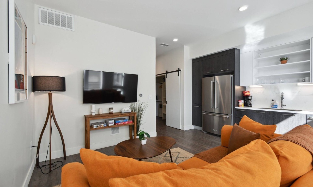 Highland Condo | Urban Elegance w/Garage | 1BR LoHi Loft | City Views