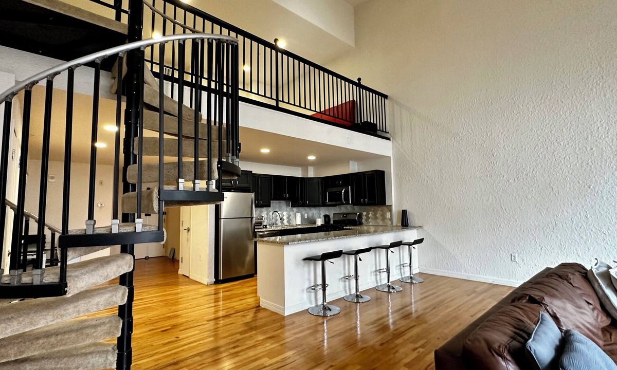 Getty Square Apartment | Urban Escape Penthouse Loft