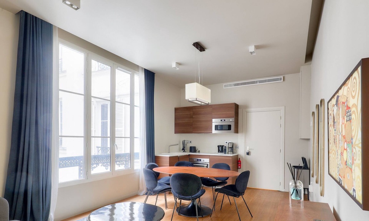 Madeleine Apartment | Urban Flat 110 - Luxury 3BDR Flat near Opera Paris