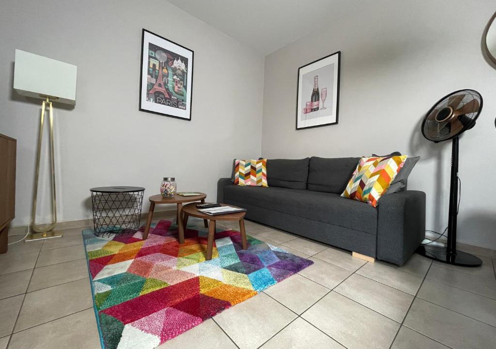 Aubervilliers Apartment | Urban Garden - 1 chambre - Paris Stade de France - Parking & Terrasse