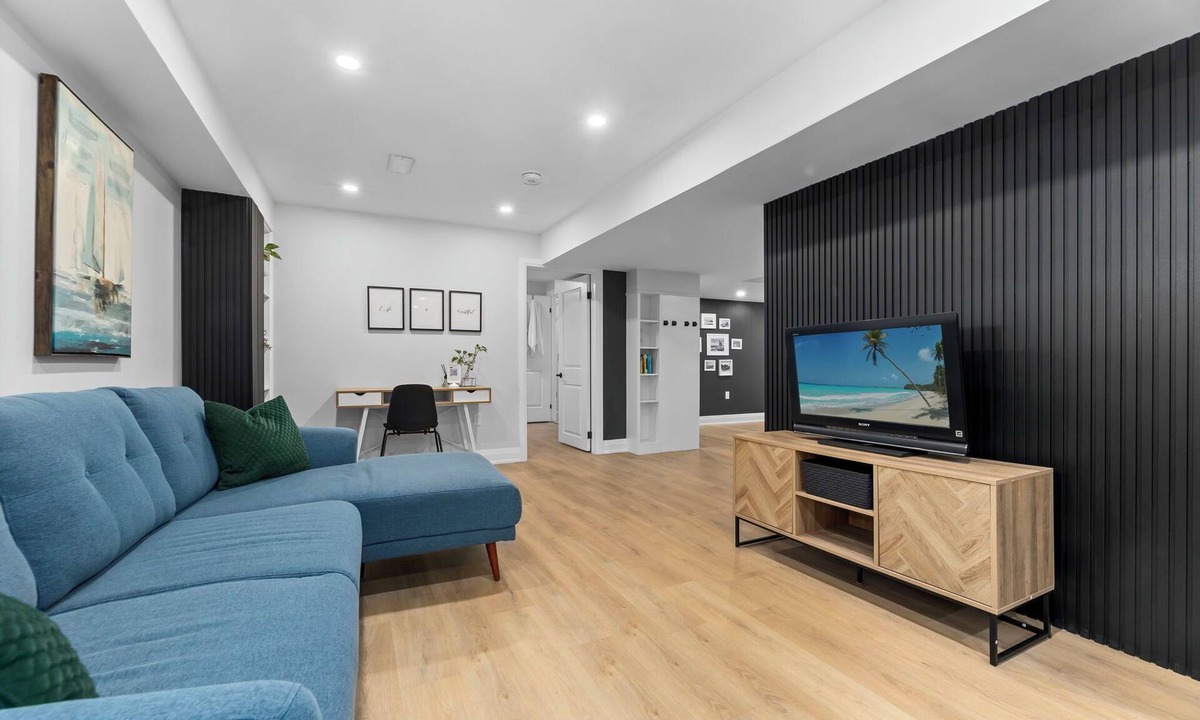 Newcastle Apartment | Urban Haven: 2BR/2BA+Office, Kitchen, Dining