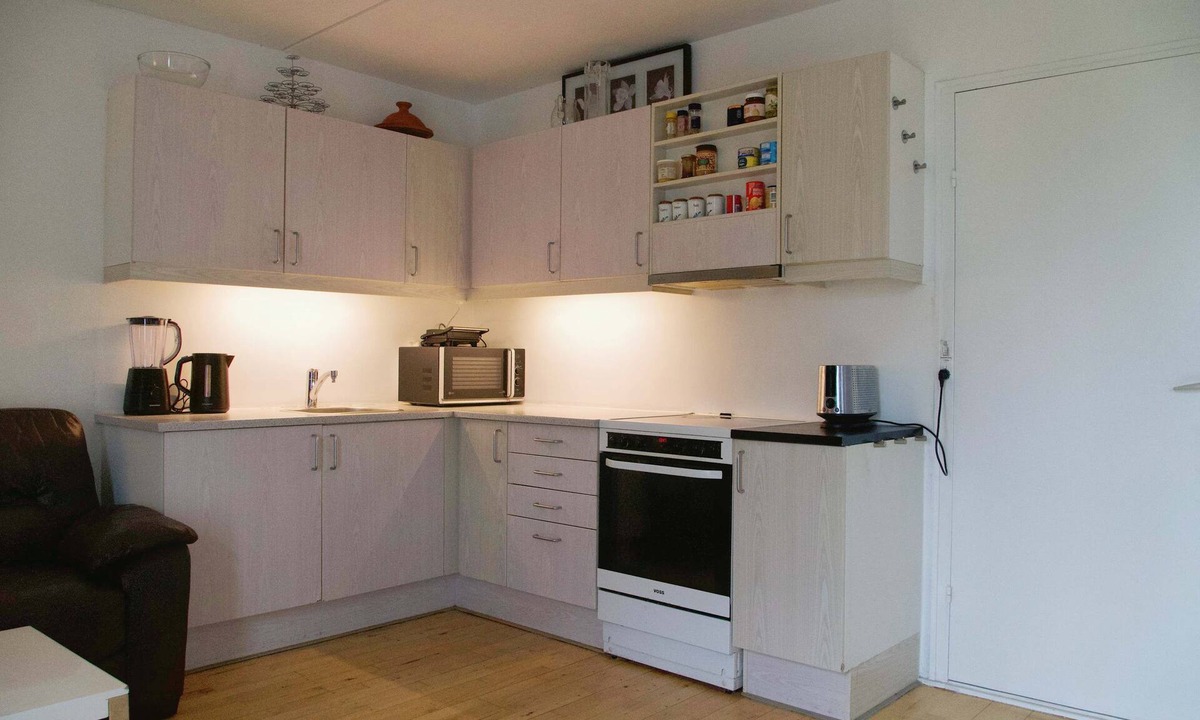 Albertslund Apartment | Urban Living 3 minutes from S-Train