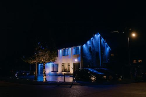 Colnbrook House | Urban Luxury