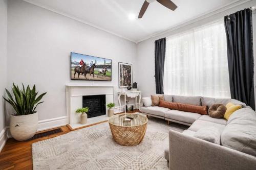 Shelby Park House | Urban Oasis Haven in St Catherine