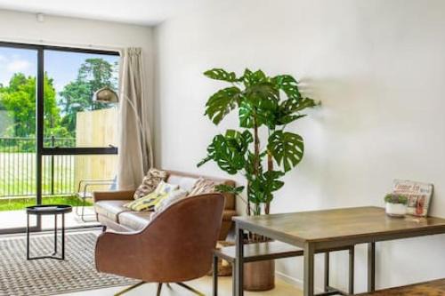 Otahuhu Apartment | Urban Pulse Townhouse with parking