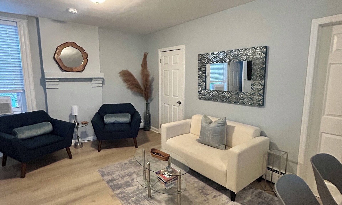 Montclair Apartment | Urban Suite