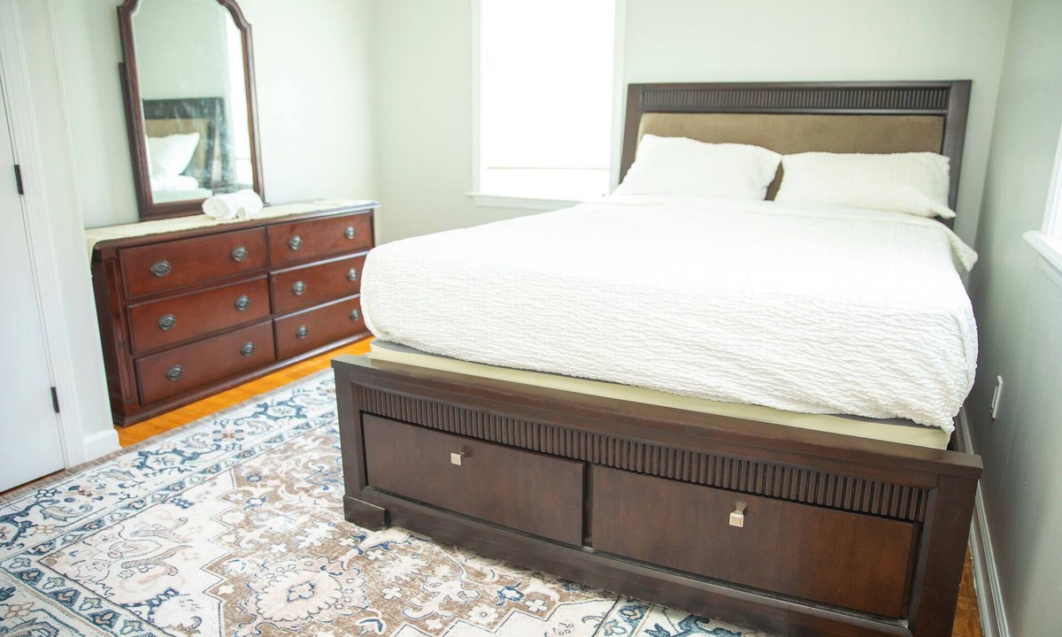 Fall River Apartment | Urban Tranquility – Sleeps 6+