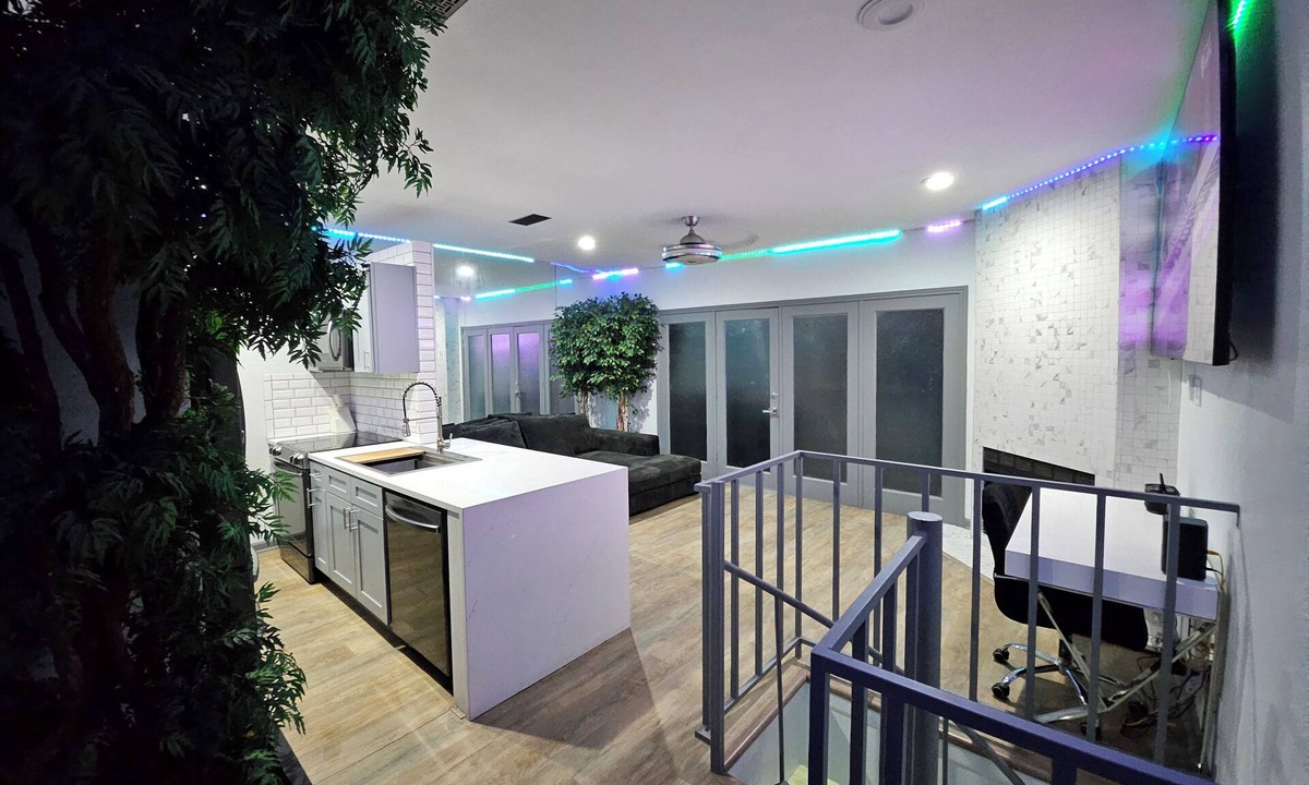 Lake Highlands Condo | Urban Treehouse