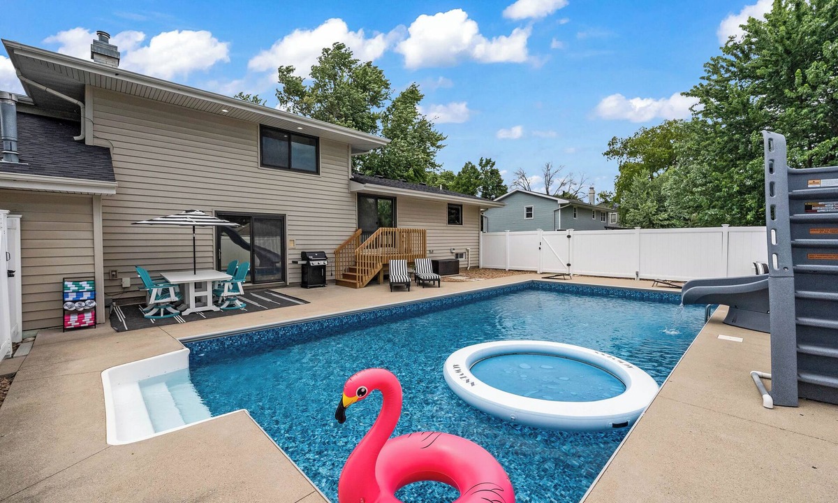 Urbandale House | Urbandale Oasis