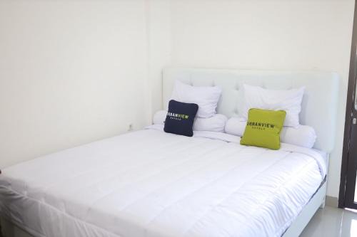 Biringkanya Hotel | Urbanview Hotel Eropa Maros near Sultan Hasanuddin Airport by RedDoorz