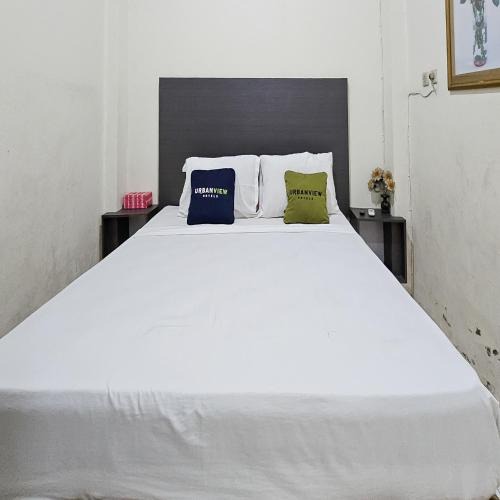 Banjarmasin Hotel | Urbanview Hotel Kharisma Banjarmasin