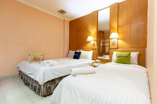 Chinatown Hotel | Urbanview Hotel P Residence Asemka