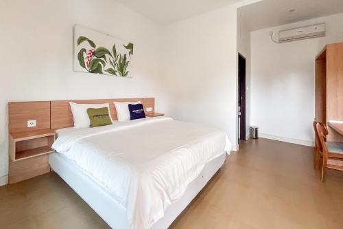 Lawe-lawe House | Urbanview Hotel Syariah Nawasena Guest House IKN by RedDoorz