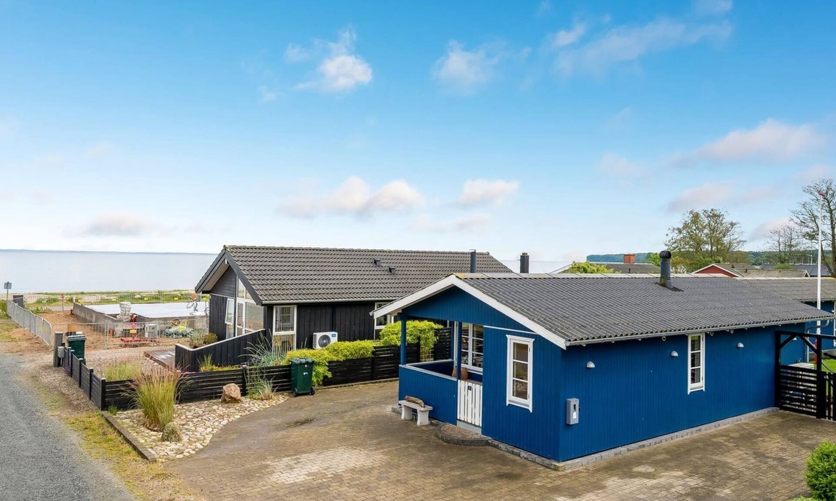 Bjert House | "Urda" - 50m from the sea by Interhome