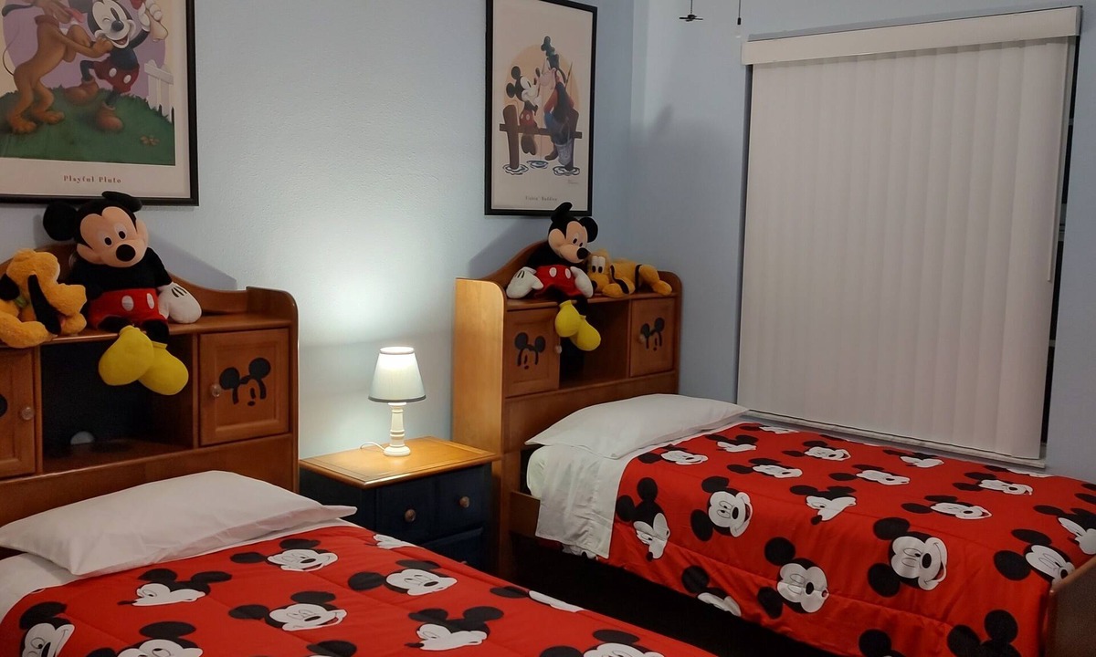 Calabay Parc House | USD 150/night Private and Spacious 4BR/3BA 15 min from Disney, Pool.