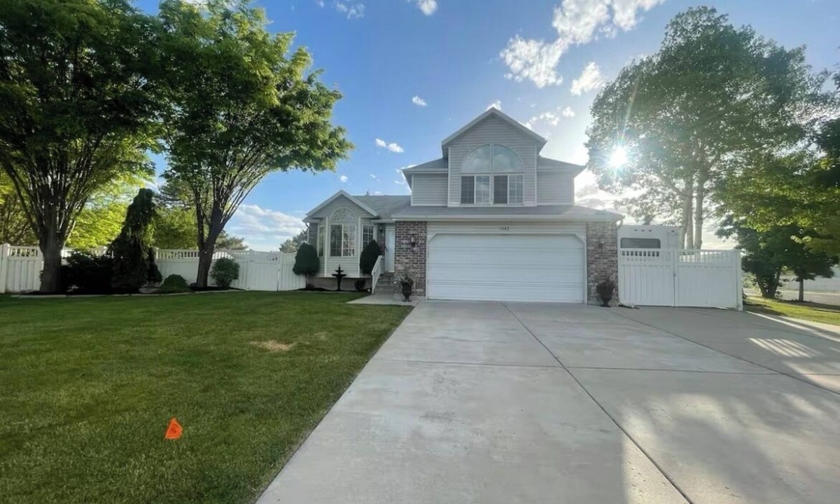 West Jordan House | *Utah’s Utopia*