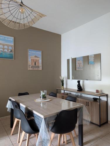 Uzes Apartment | Uzès centre à 2 min - piscine - clim - parking