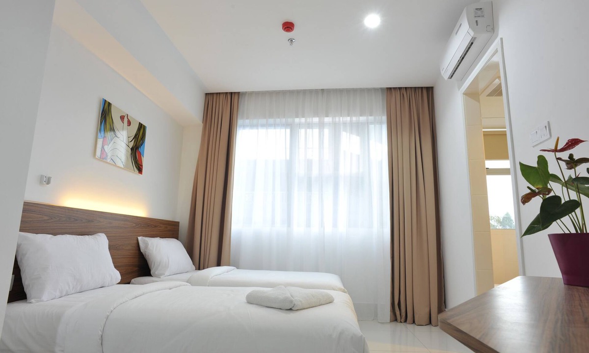 Bandar Tasik Selatan Hotel | V Hotel