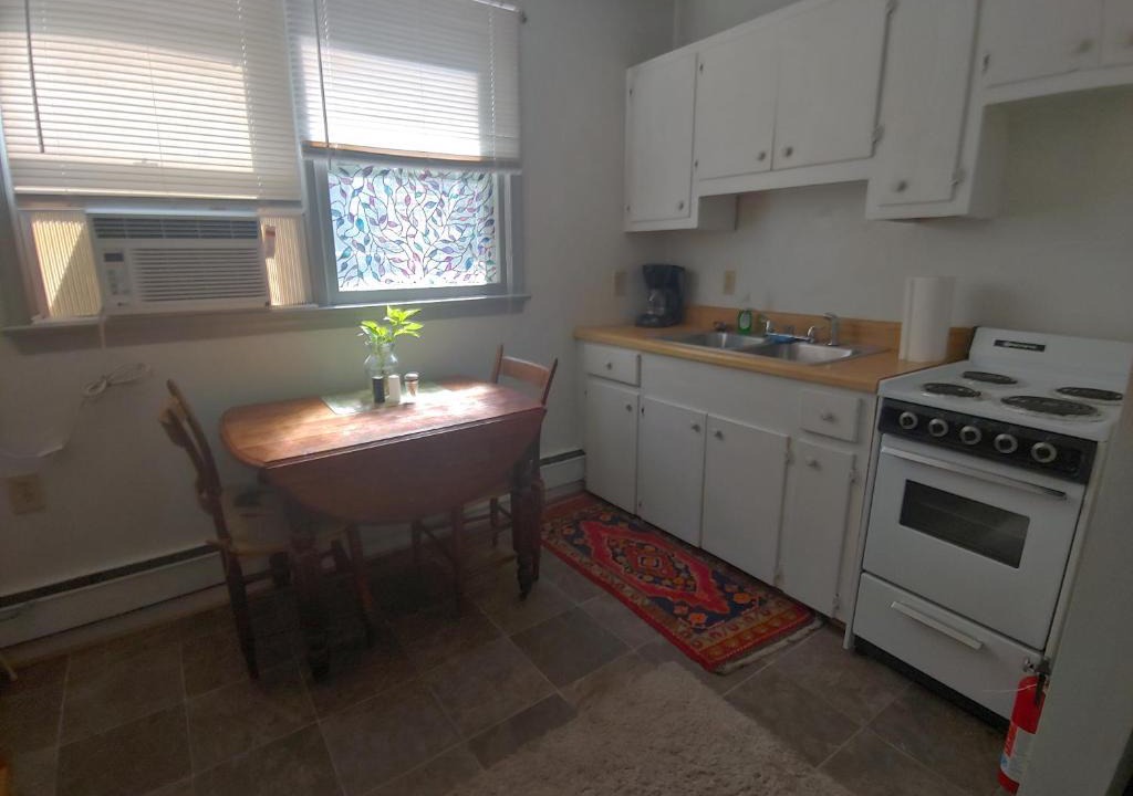 Northwest Apartment | Va Beach Zen tree house style studio F