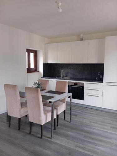 Vacallo Apartment | Vacallo Panorama Apartment - RentuGoo Travel