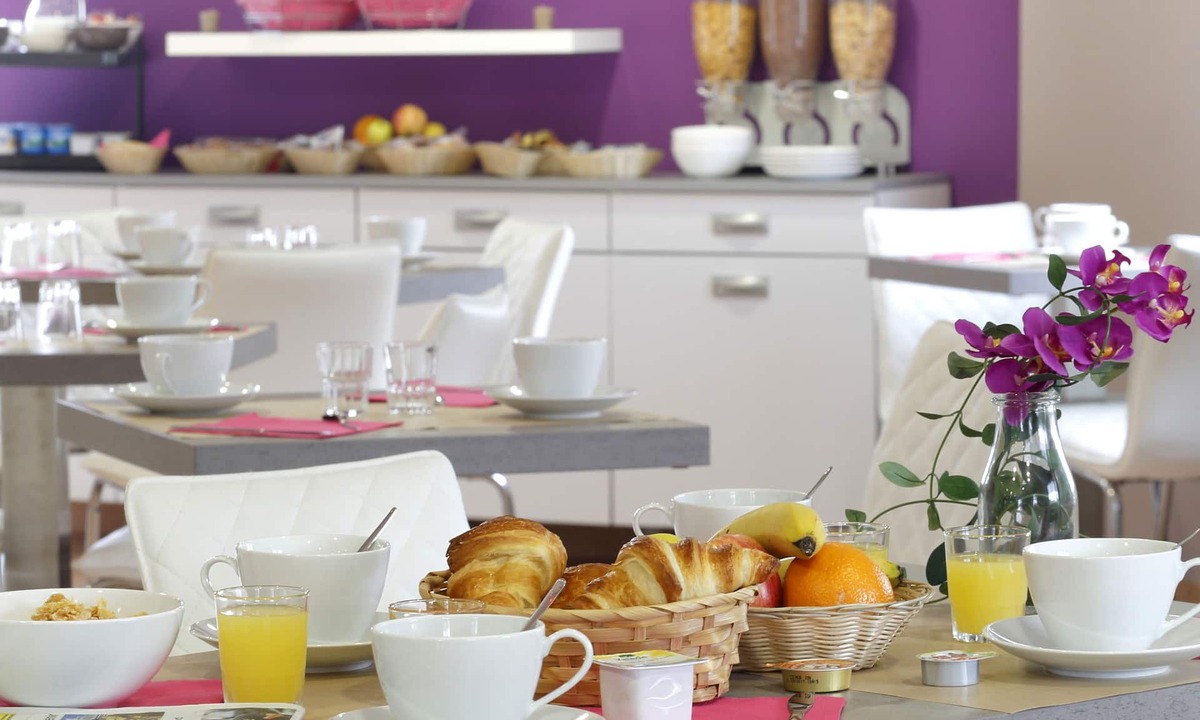 Merville Hotel | Vacancéole - Resid'price