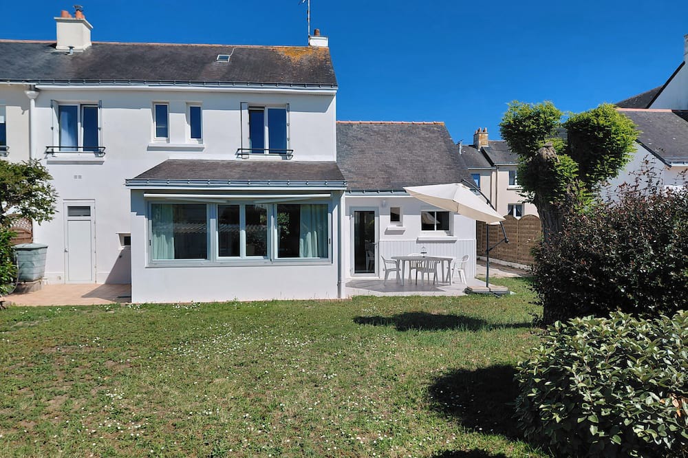 Batz-sur-Mer House | Vacation at Chez Lulu – Welcoming Family Home near Beaches and Village