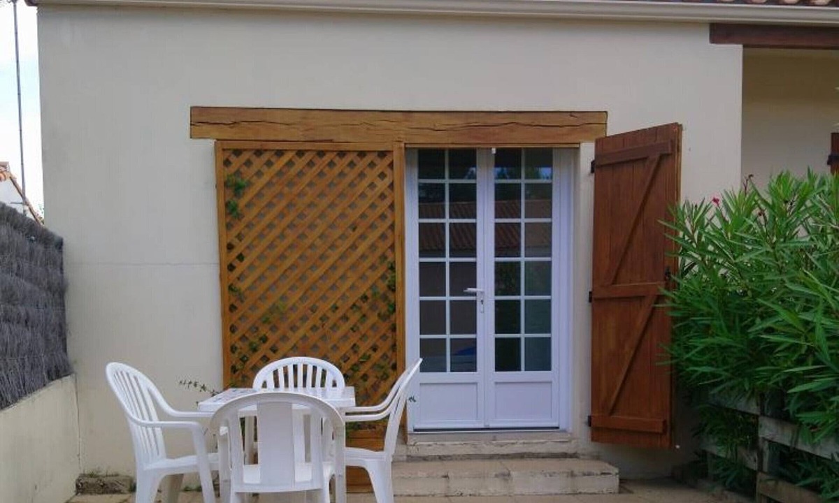 Notre-Dame-de-Monts House | Vacation Home Notre Dame-de-Monts - 4 Pers - Pets Allowed