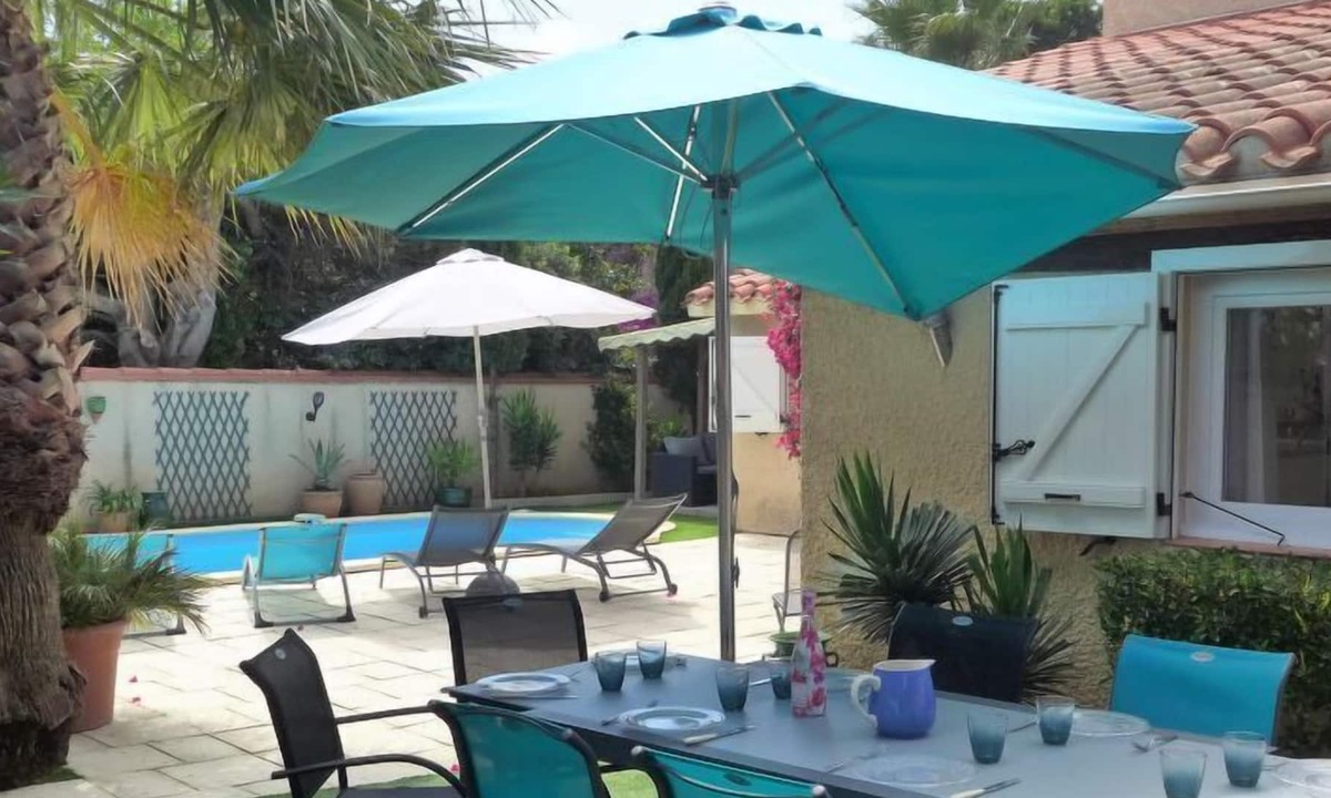 Sainte-Marie-la-Mer House | Vacation home Les Cerisiers in Sainte Marie Plage - 8 persons, 4 bedrooms