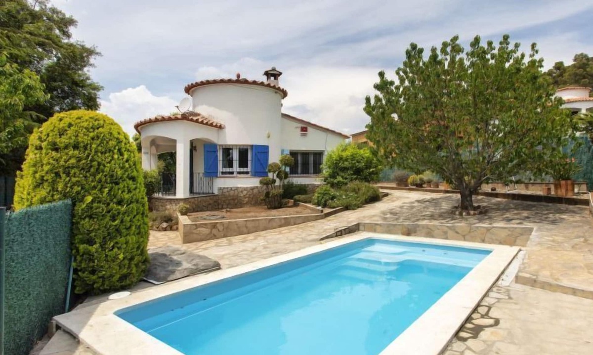 Calonge House | Vacation home Ami by Interhome