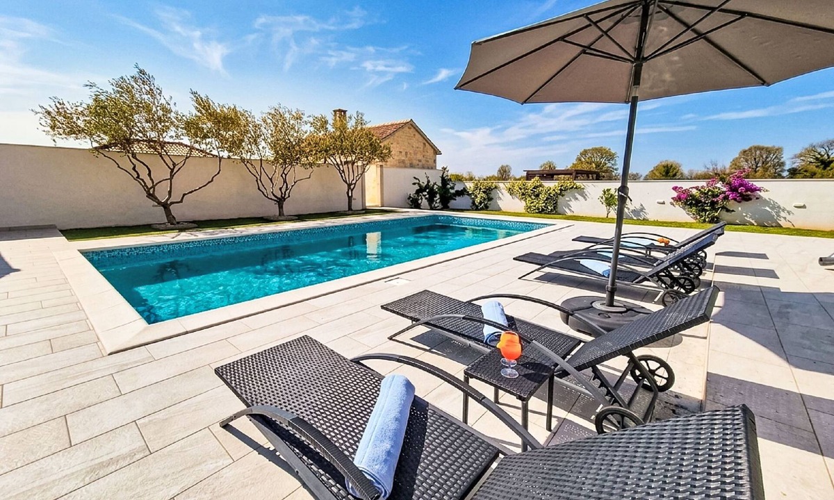 Smilcic House | Vacation home Anić by Interhome