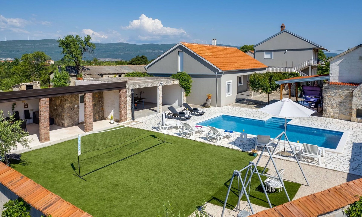Pridraga House | Vacation home Branka by Interhome