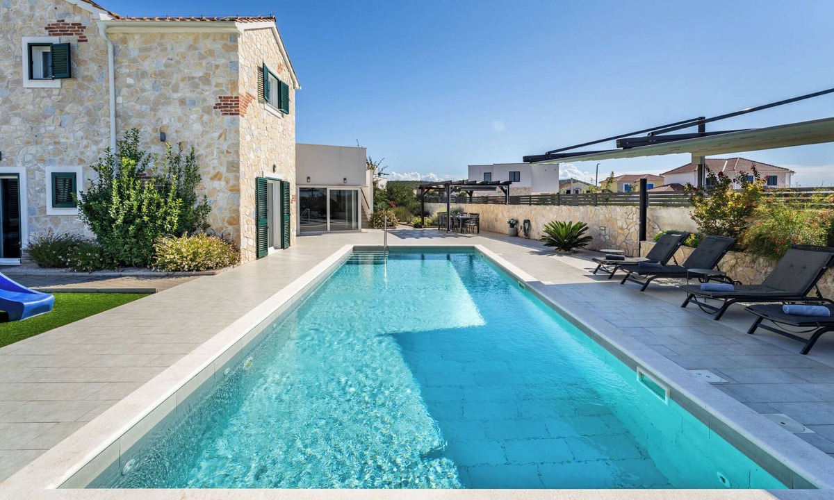 Zaton House | Vacation home Carmen by Interhome