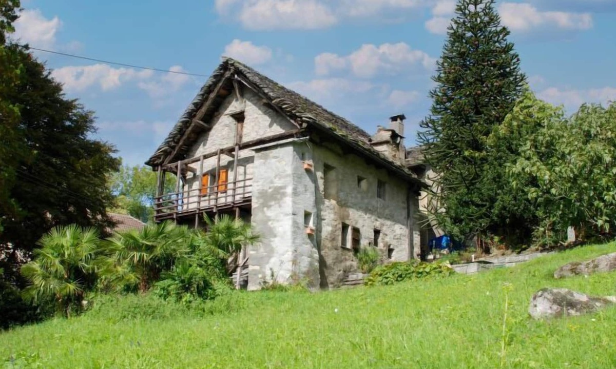 Negrentino House | Vacation home Casa Agnelli in Acquarossa - 4 persons, 2 bedrooms
