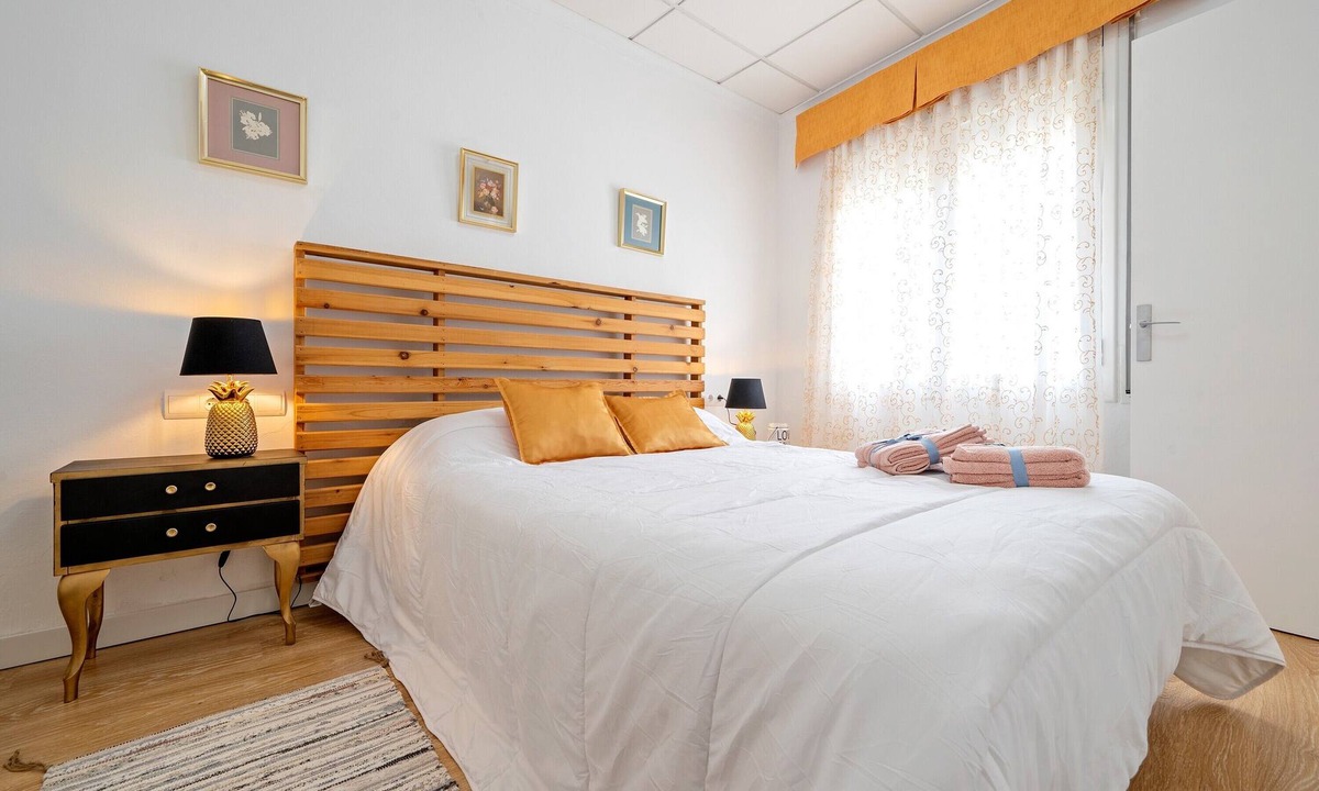 Deltebre House | Vacation Home "Delta Home" with Private Terrace & Wi-Fi