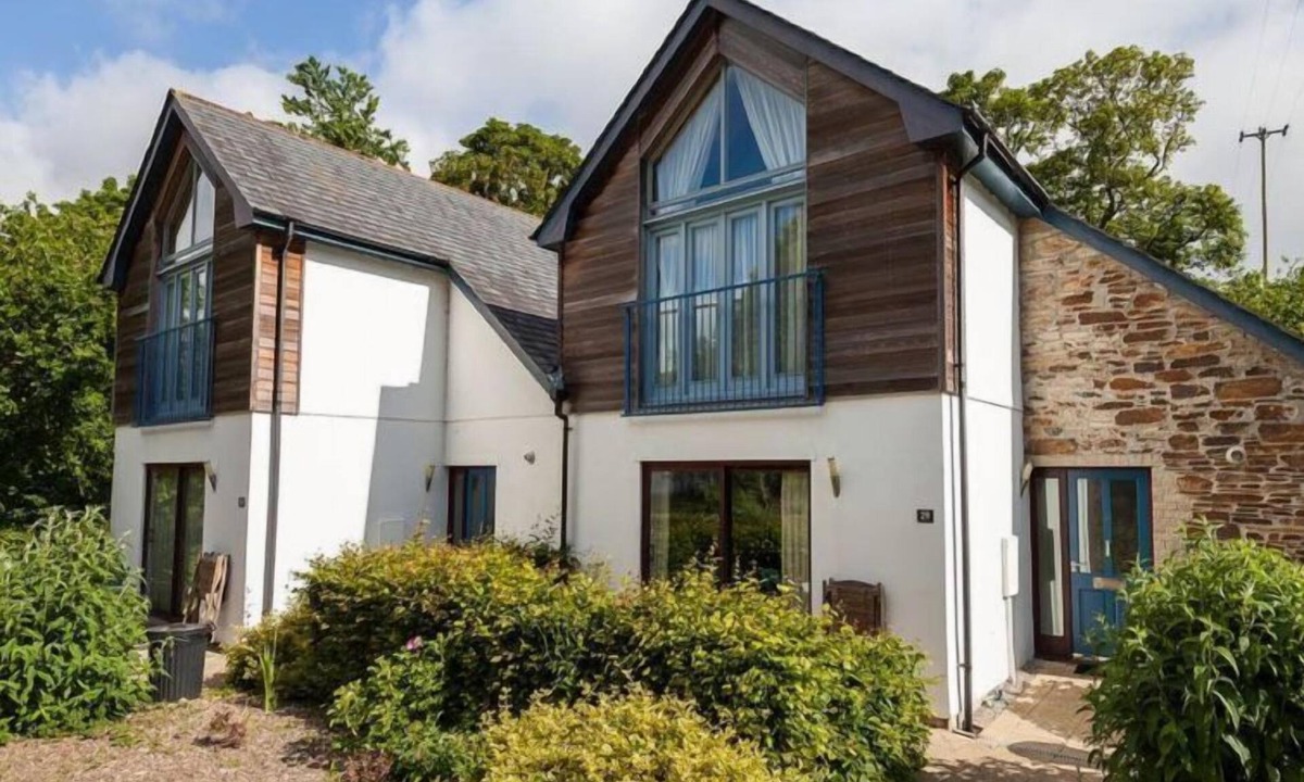 Carnon Downs House | Vacation home Haven by Interhome